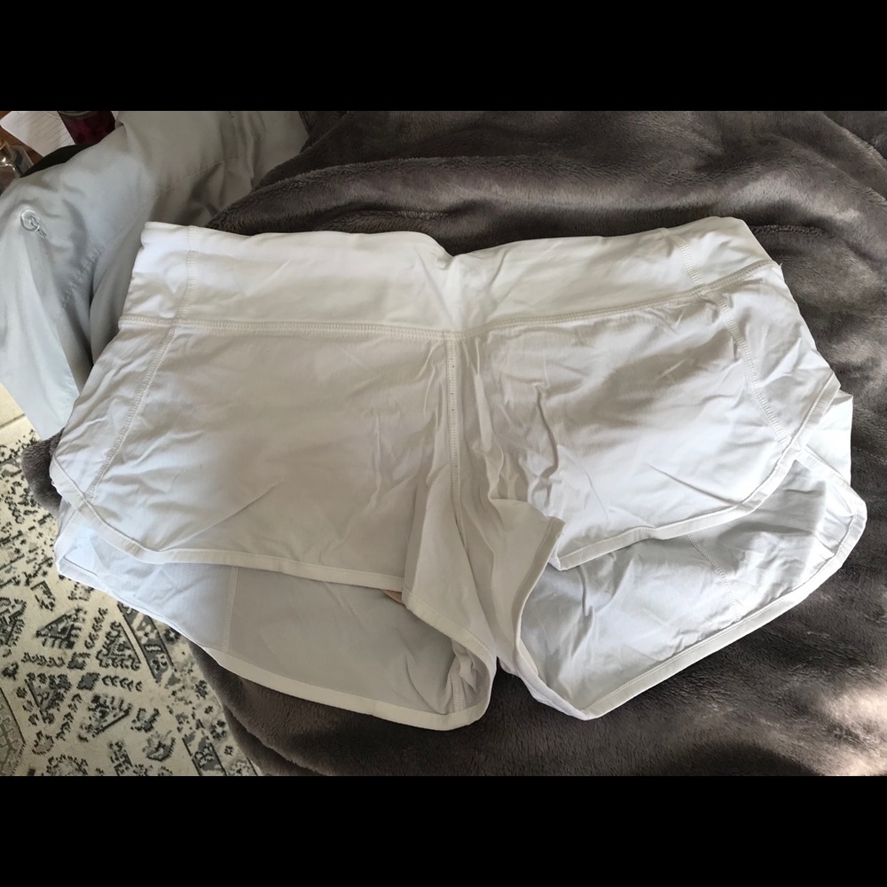 Lululemon 2.5 in speed short